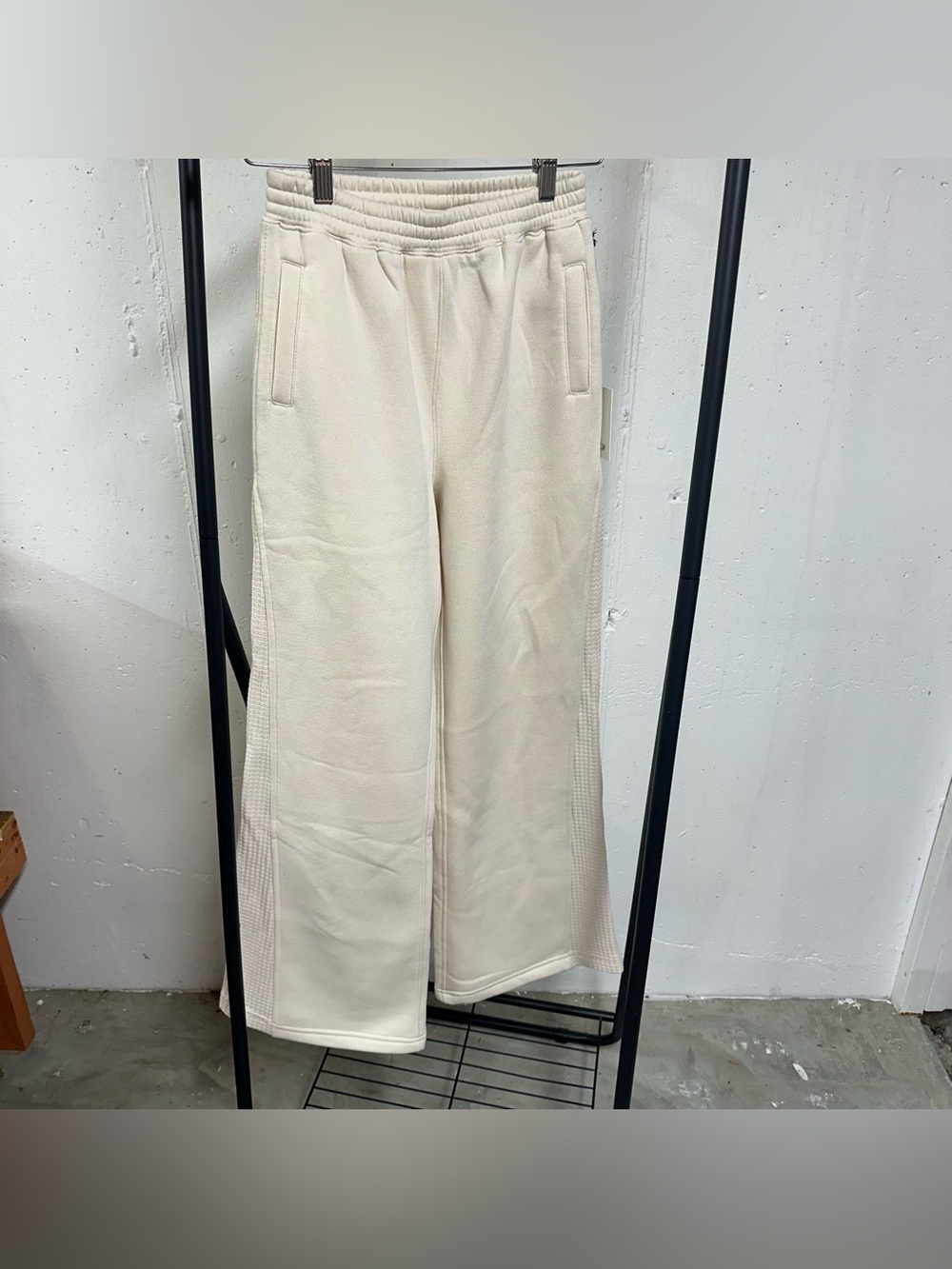 Cream Wide-Leg Track Pants 🇺🇸